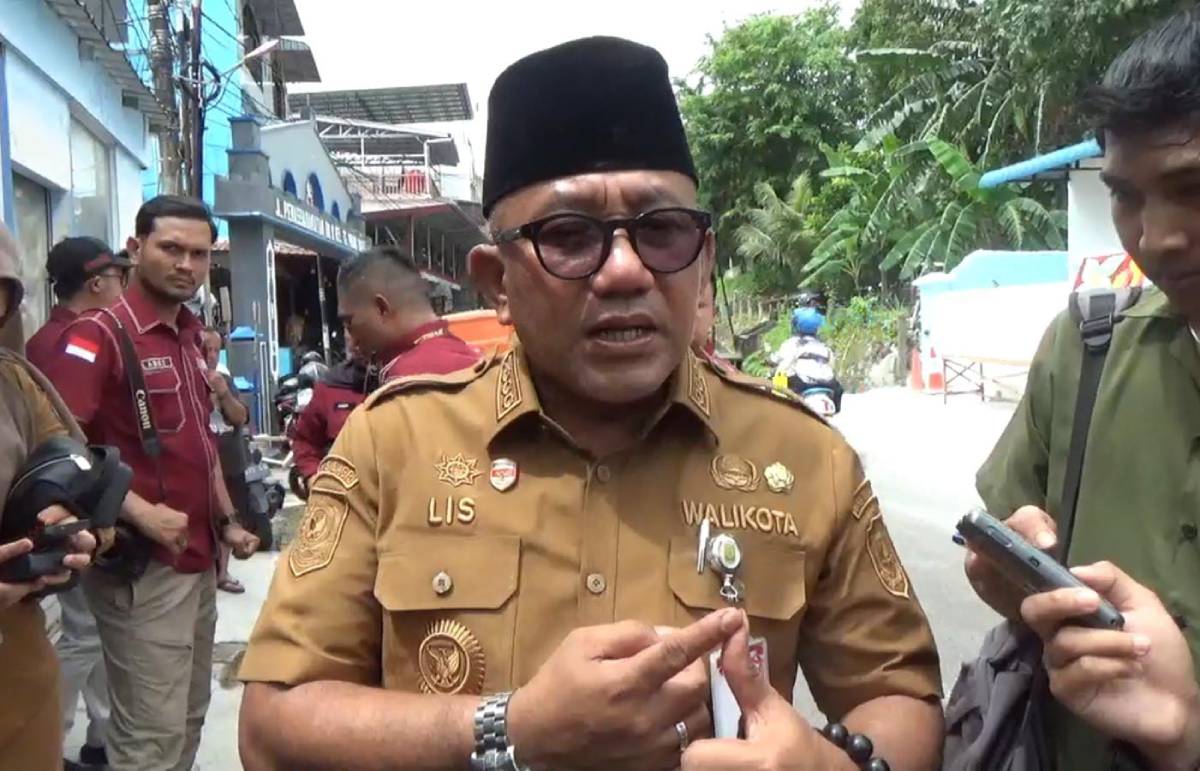 Karhutla Marak, Wali Kota Lis Instruksikan Camat dan Lurah Perketat Pengawasan.