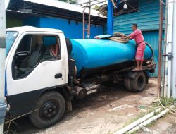 Sumber Air Mengering, Penjual Air Bersih Keliling Kewalahan Penuhi Permintaan