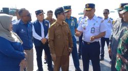 Bupati Karimun Tinjau Arus Mudik Lebaran Soroti Fasilitas Pelabuhan.