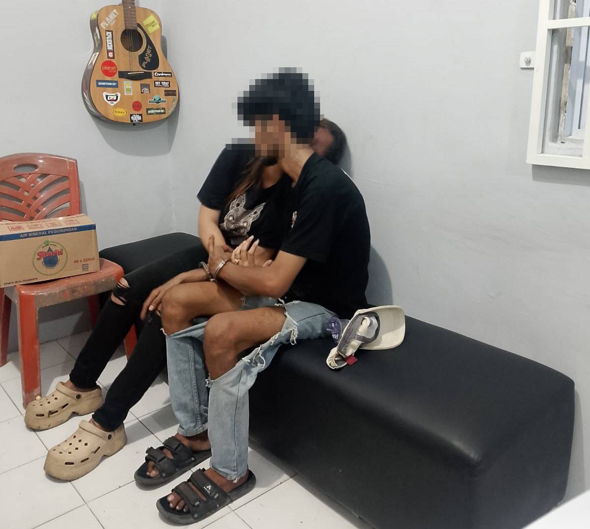 Sepasang Kekasih di Karimun Dibekuk Polisi, Nekat Bobol Rumah Warga.