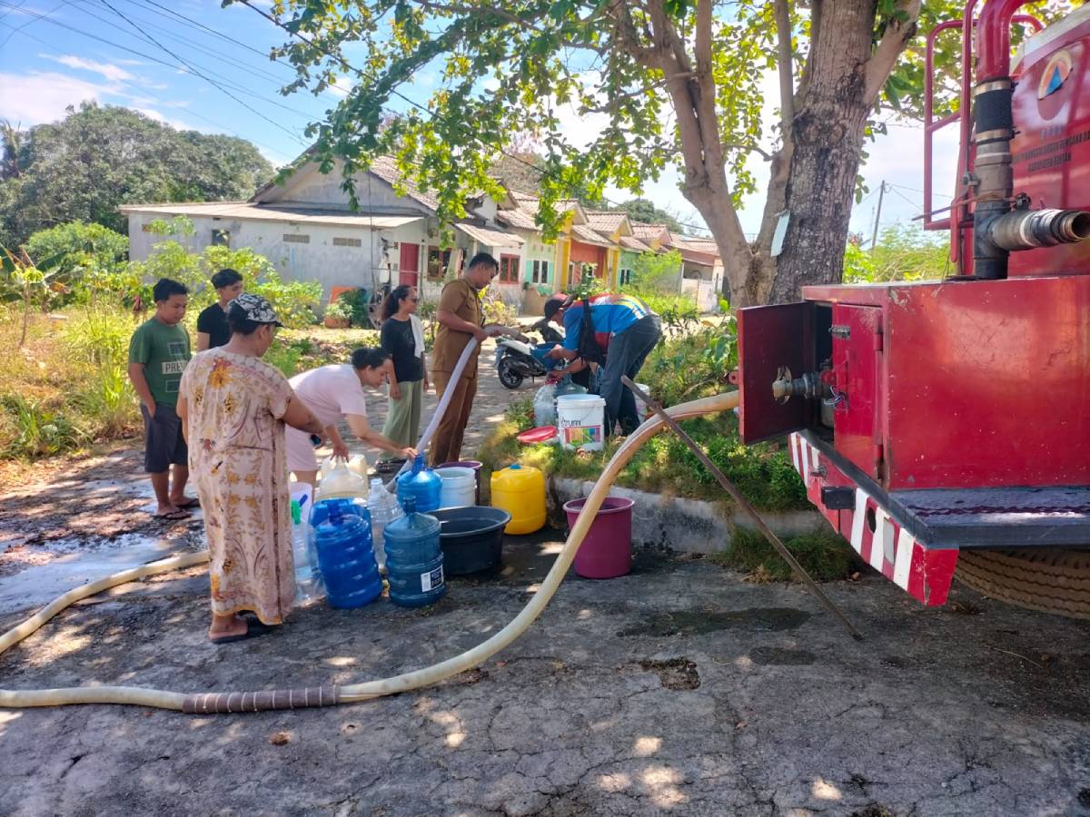 BPBD Bintan Kembali Distribusikan Puluhan Ton Air Bersih ke Warga.