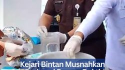 Kejari Bintan Musnahkan Berbagai Barang Bukti Tindak Kejahatan