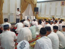 Bupati Karimun Lepas 120 Jemaah Haji, Tertua 84 Tahun dan Termuda 26 Tahun