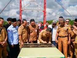 Bupati Karimun Resmikan Jembatan Tok Kenot Kecamatan Belat