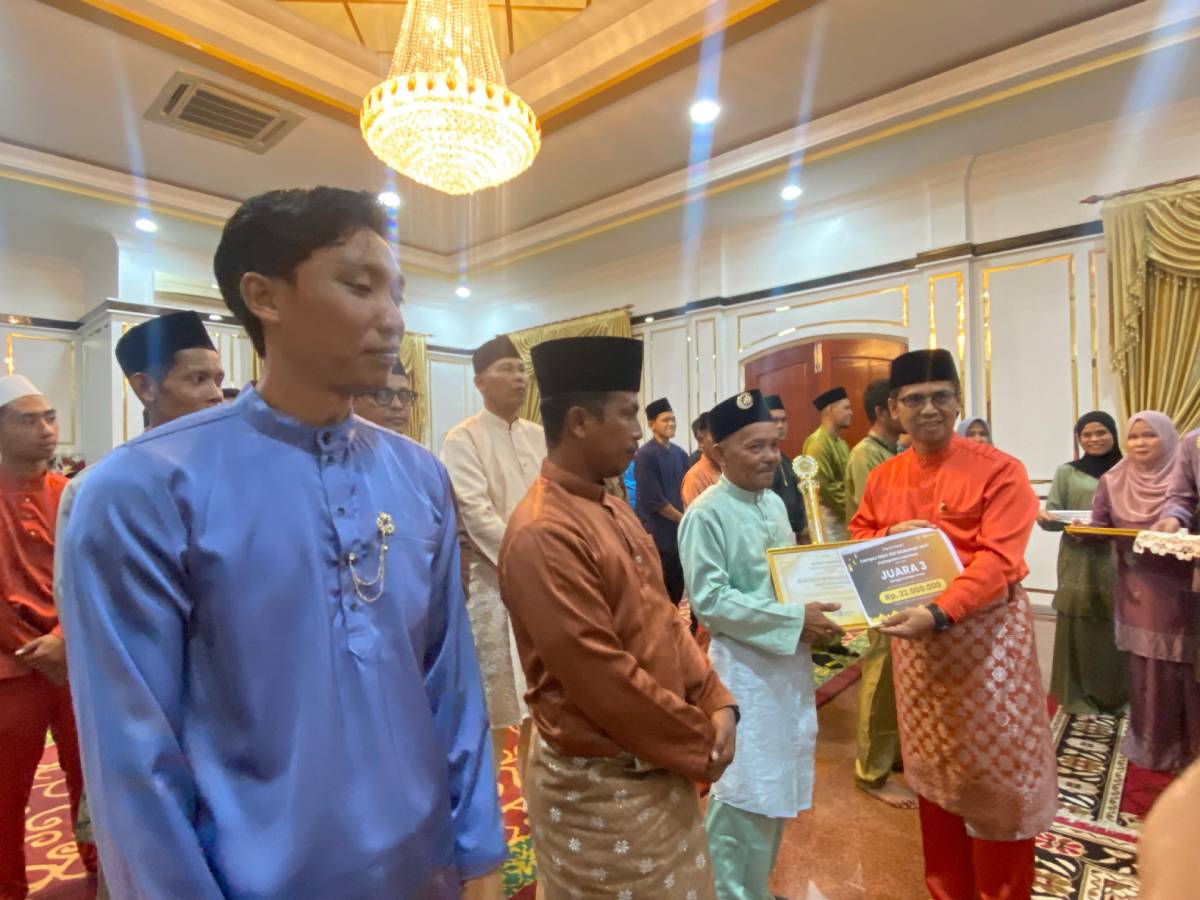 Daftar Lengkap Pemenang Festival Lampu Colok dan Kereta Hias Karimun 2026.