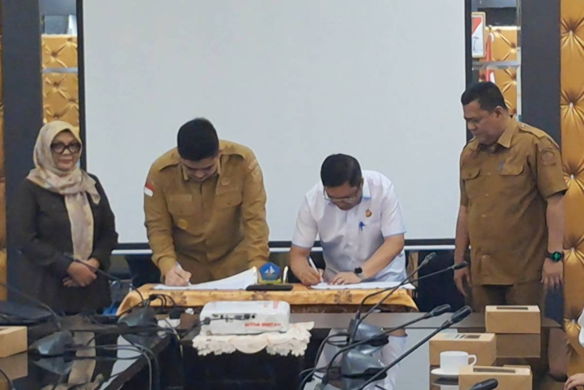 Kejari dan Pemkab Bintan Jalin Kerja Sama Penanganan Masalah Hukum Perdata dan Tata Usaha Negara.