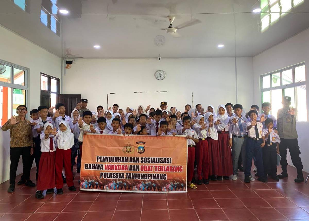 Siswa Sekolah Rakyat Nusantara Dibekali Pemahaman Kamtibmas dan Bahaya Narkoba.