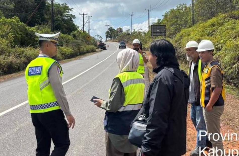 Akses Jalan Menuju Simpang Lagoi Bintan Dialihkan.Foto: Satlantas Polres Bintan.