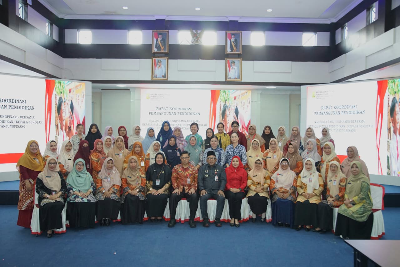 Wali Kota Minta Kepsek Se-Tanjungpinang Perkuat Pendidikan Karakter dan Manajemen Sekolah.