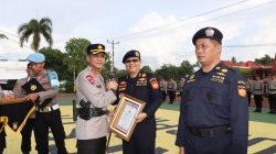 Kapolresta Tanjungpinang Berikan Penghargaan kepada Bea Cukai atas Keberhasilan Ungkap 2,7 Kg Narkotika