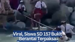 Siswa SD 157 Bukit Berantai Terpaksa Berenang Seberangi Sungai Demi Bisa Sekolah