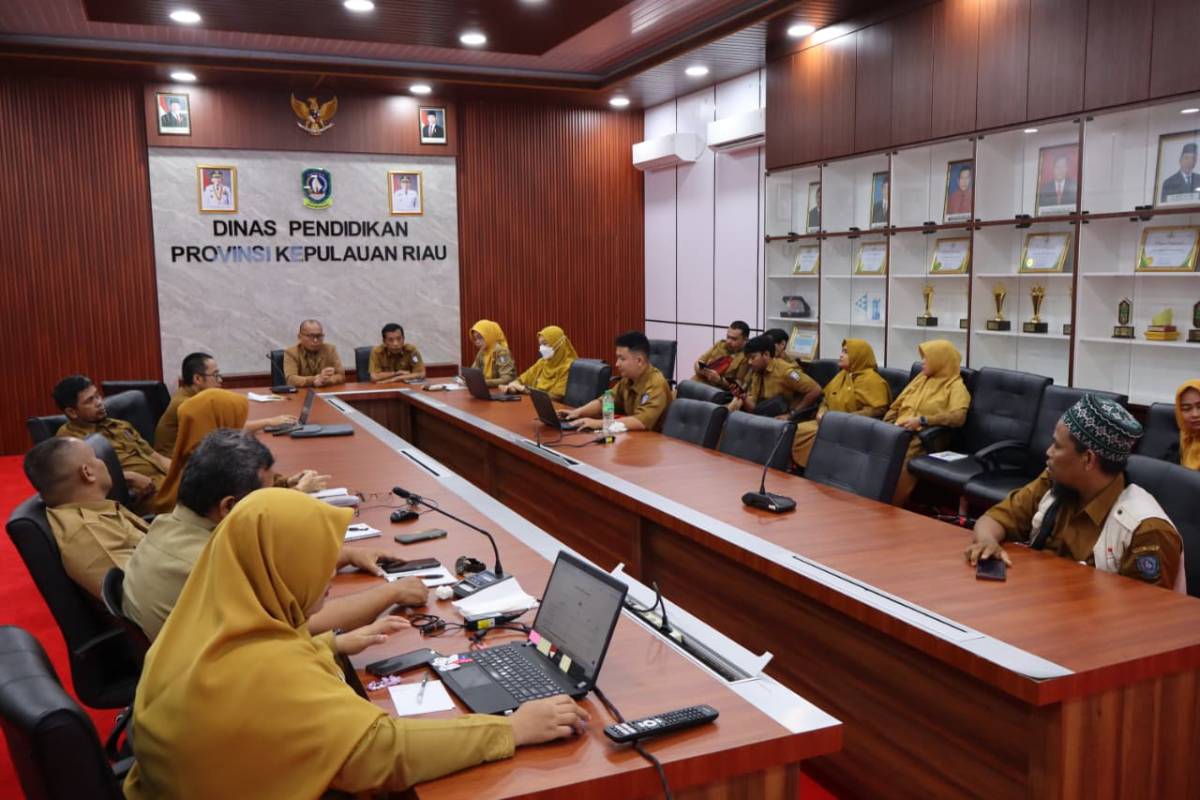 Disdik Kepri Bahas Kesiapan Sistem dan Pelayanan Informasi SPMB 2026/2027.