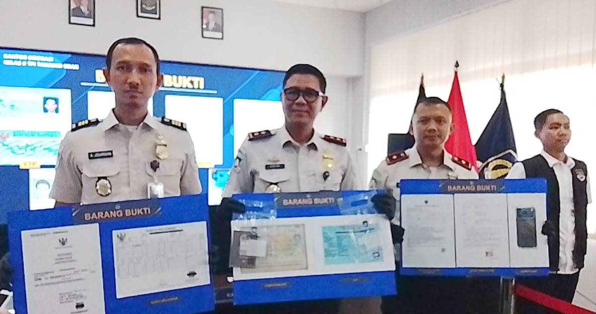 Imigrasi Tanjung Uban Telusuri Aktivitas WN China, Diduga Sering Tinggal di Filipina dan Terlibat Scamming.