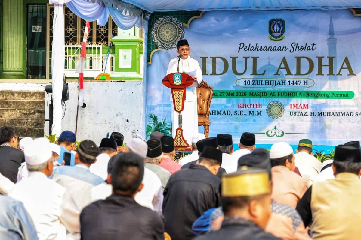 Jadi Khatib Salat Iduladha di Bengkong Permai, Gubernur Ansar Ajak Warga Kepri Teladani Keikhlasan Nabi Ibrahim.