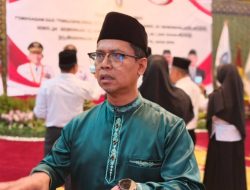 Bupati Karimun Salat Idul Adha di Moro Sekaligus Kawal Penyembelihan Sapi Bantuan Presiden RI