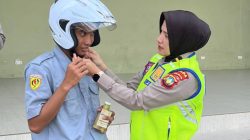 Ditlantas Polda Kepri Sosialisasikan Keselamatan Berkendara Kepada Pelajar SMKN 5 Batam.