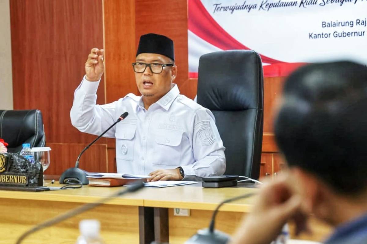 Wagub Nyanyang Dorong BUMD Perkuat Standarisasi Laporan Keuangan dan Kinerja.