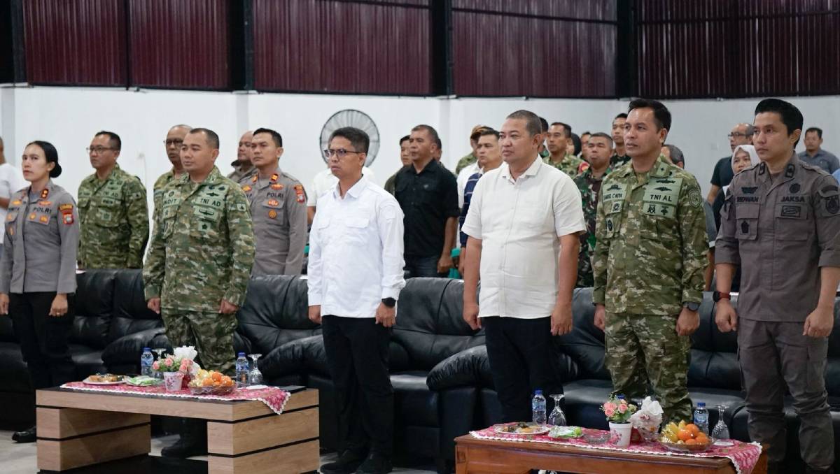 Bupati Karimun Hadiri Vidcon Launching Nasional Koperasi Merah Putih, Tegaskan Dukungan Penuh Program Presiden.