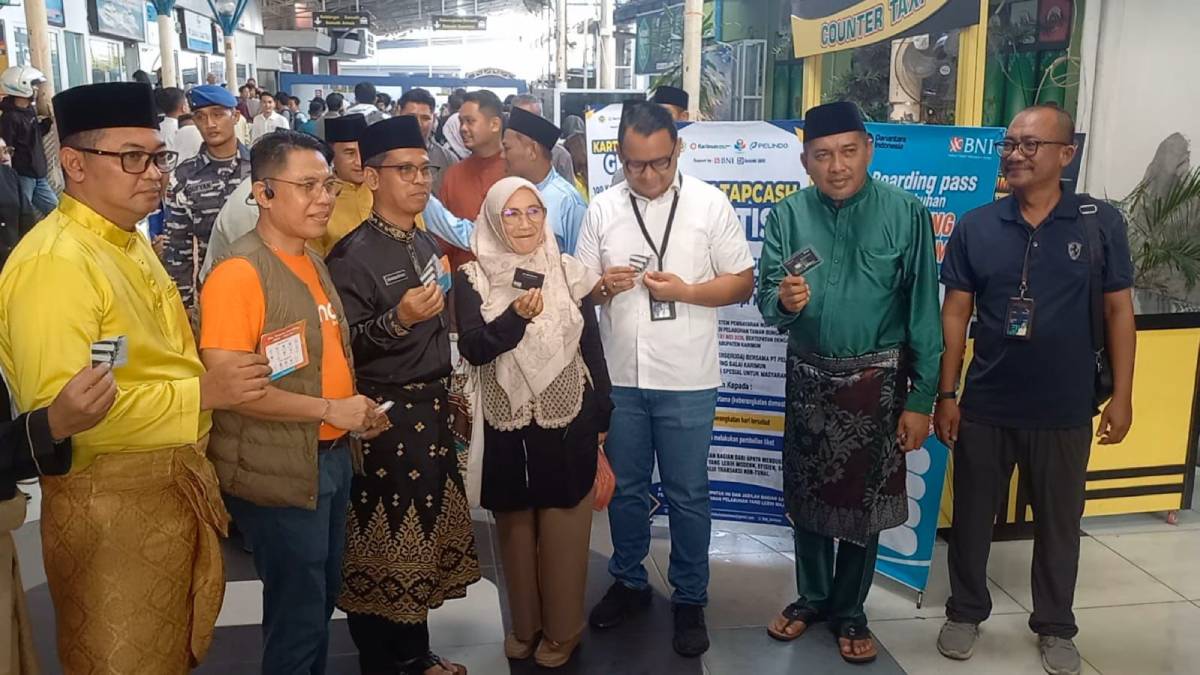 Bupati Karimun: Sistem Non-Tunai Diterapkan, Pembayaran Tunai Masih Berlaku Selama Masa Transisi.