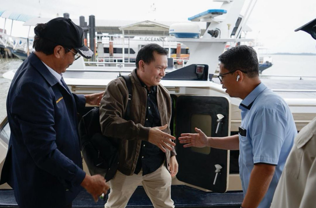Bupati Karimun Sambut Kunjungan Deputi Kemenko Perekonomian Tinjau Perkembangan Industri di Kawasan FTZ Karimun.