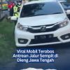 Viral Mobil Terobos Antrean Jalur Sempit di Dieng Jawa Tengah