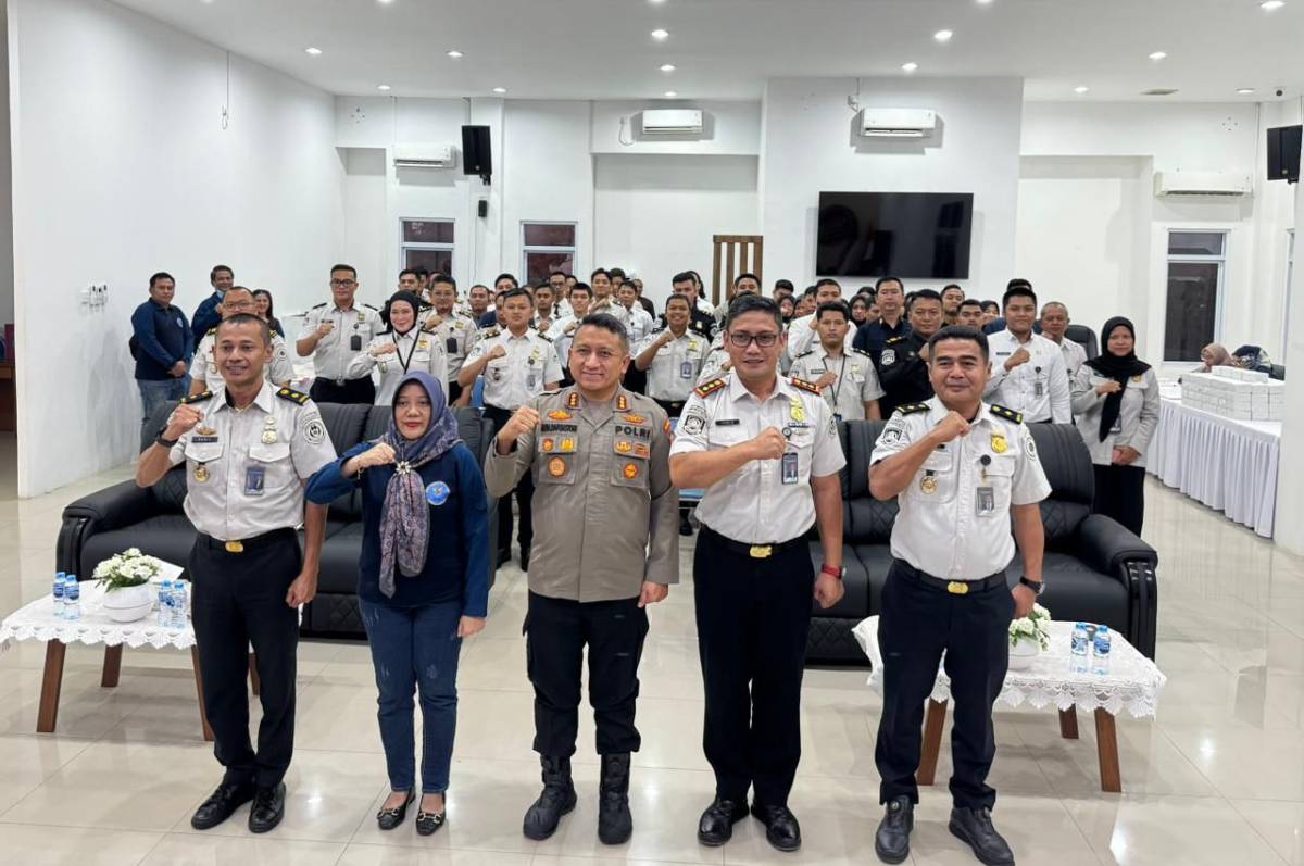 Ciptakan Lingkungan Kerja Bersih, Imigrasi Tanjungpinang Laksanakan Tes Urine dan Sosialisasi Narkoba.