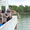 Jelang HUT Bhayangkara 80, Polres Karimun Gelar Tabur Bunga Kenang Jasa Pahlawan