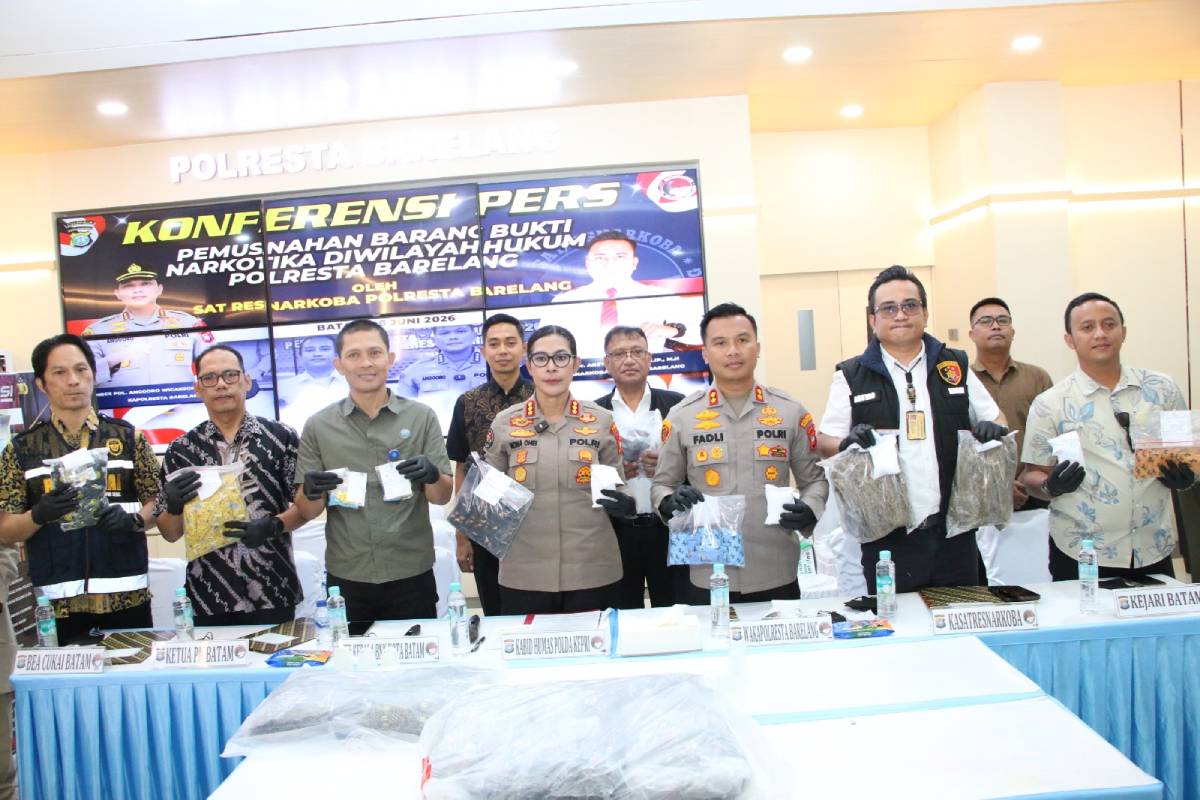 Polresta Barelang Ungkap Sindikat Narkoba Antarprovinsi, Barang Bukti Dimusnahkan.
