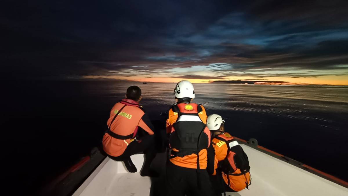 Tim SAR Gabungan Lakukan Pencarian Nelayan Hilang Kontak di Perairan Subi Natuna.