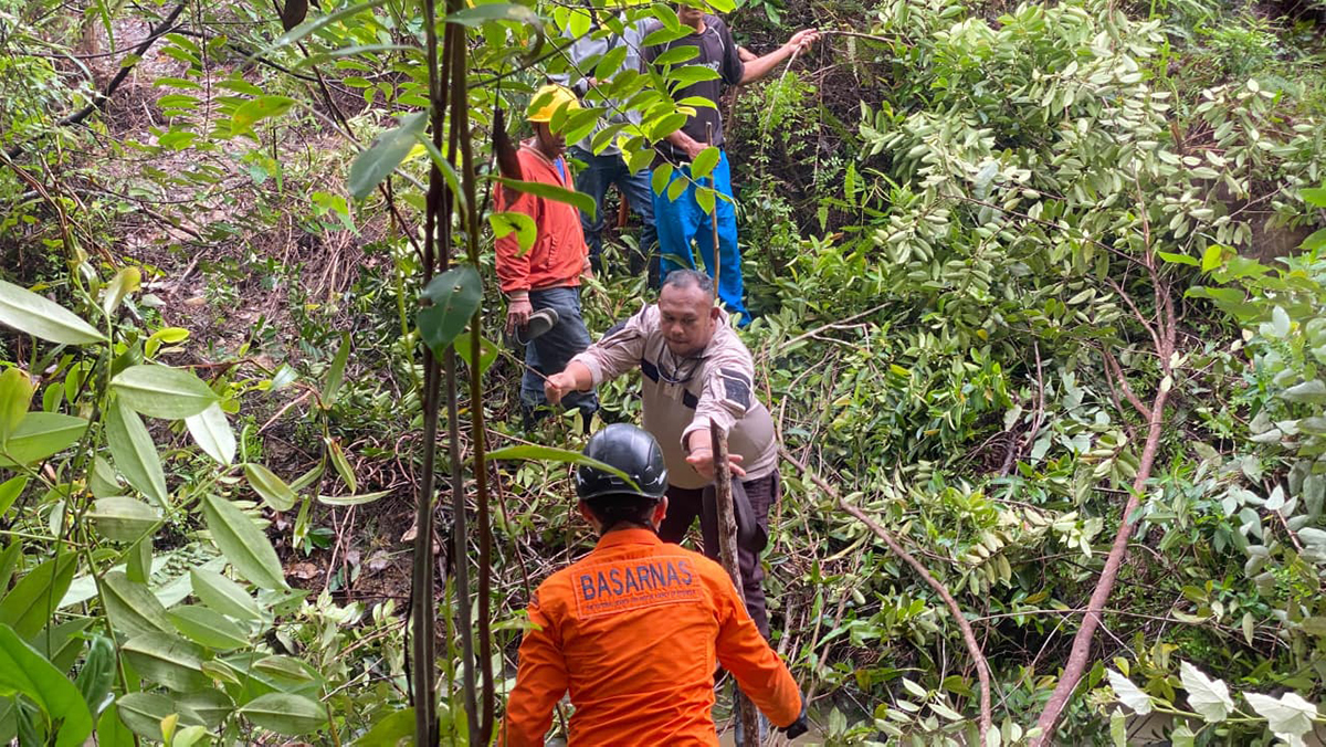 Tim SAR Gabungan Lakukan Pencarian Nenek 68 Tahun yang Hilang di Lingga.