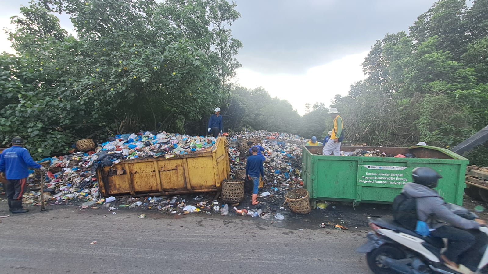 Sampah Menumpuk di Bintan Utara, Satgas : Terkendala Jarak dan Kendaraan.