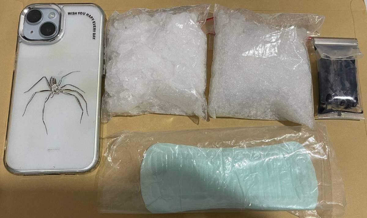 Polda Kepri Ungkap Dua Kasus Narkotika, Barang Bukti 5 Kg Ganja dan 200 Gram Sabu Diamankan.