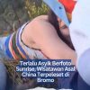 Terlalu Asyik Berfoto Sunrise, Wisatawan Asal China Terpeleset di Bromo