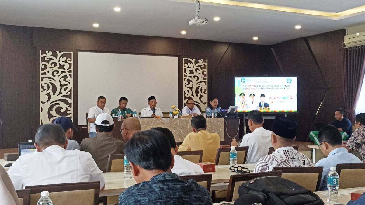 Disdik Kepri Gelar Rapat Pleno Penetapan Hasil SPMB Tahap II Sebelum Diumumkan ke Masyarakat.