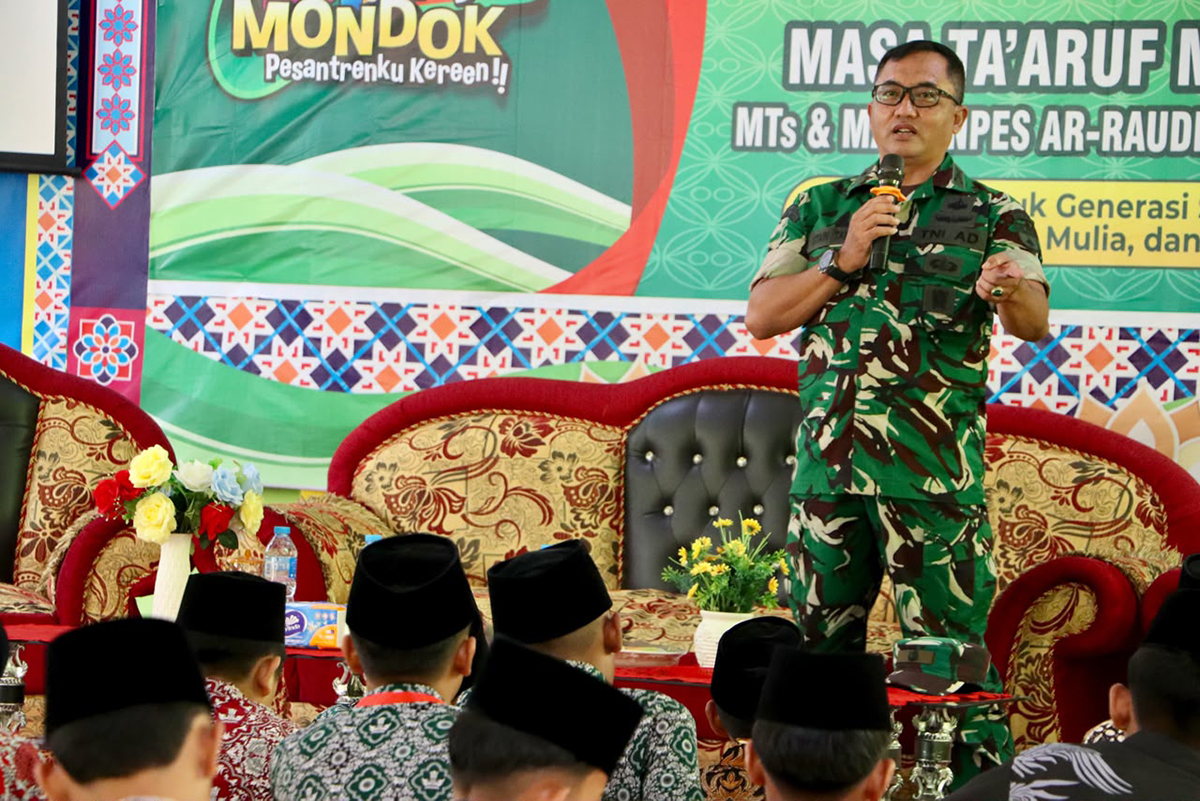 Kasdim 0317/TBK Bekali Santri Baru Ar-Raudhah, Tekankan Disiplin hingga Cinta NKRI.