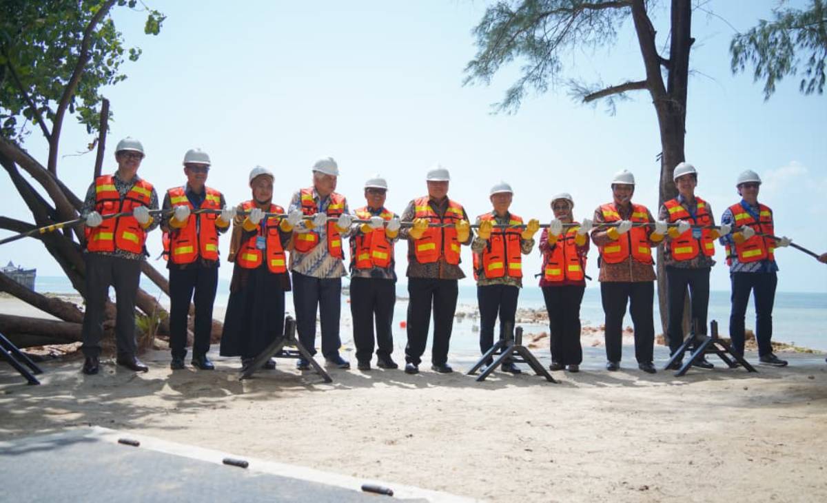 Poyek Kabel Bawah Laut NCC Dipasang, Perkuat Hub Digital Regional Batam - Singapore.