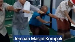 Jemaah Masjid Kompak Senam Bareng Usai Salat Subuh