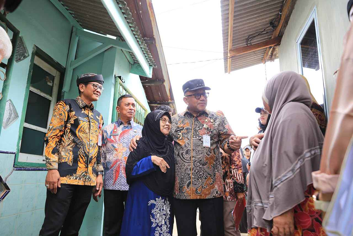 Wali Kota Lis Pantau Kawasan Perumahan Bukit Bestari, Pastikan Penataan Permukiman Berjalan Optimal.