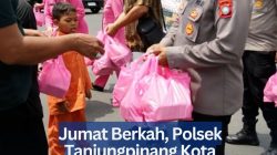 Jumat Berkah, Polsek Tanjungpinang Kota Wujudkan Polri Dekat dengan Warga