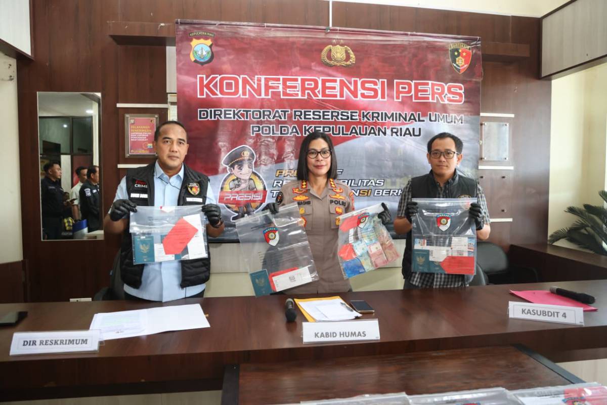 Ditreskrimum Polda Kepri Gagalkan Pengiriman PMI nonprosedural, Lima Tersangka Diamankan.