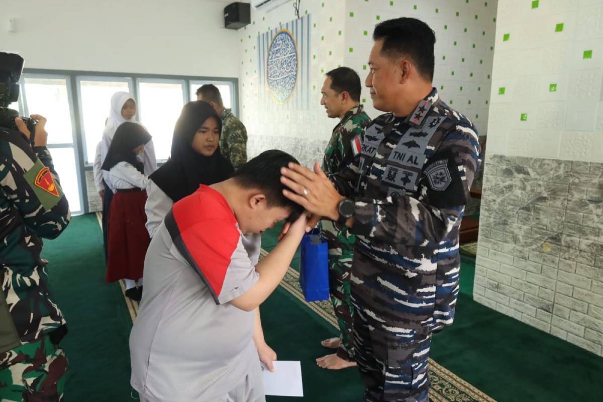 Mohon Doa Kesuksesan Latihan Operasi Terintegrasi 2026, TNI AL Gelar Doa Bersama dan Santuni Anak Yatim di dabo Singkep.