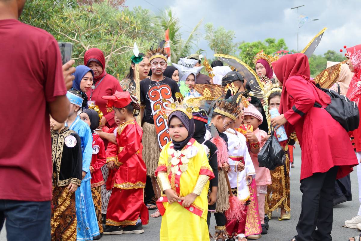 Festival Pawai Budaya Bintan 2026: Sekda Ronny Ajak Warga Jaga Budaya Dan Kuatkan UMKM.