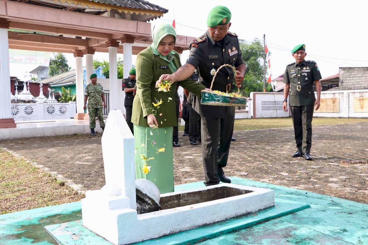 Kodim 0317/TBK Gelar Ziarah di TMP Pusara Bhakti Kundur Sambut HUT Perdana Kodam XIX.