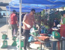 Pastikan Takaran Sesuai, Disdagin Tanjungpinang Tera Ulang Timbangan Pedagang di Bintan Center