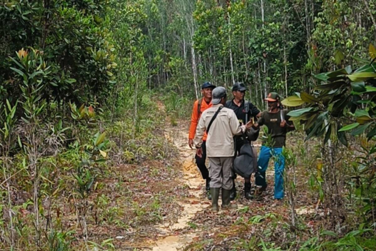 4 Warga yang Tersesat di Hutan Gunung Bedung Ditemukan Selamat di Hari Ketiga Pencarian oleh Tim SAR Natuna.