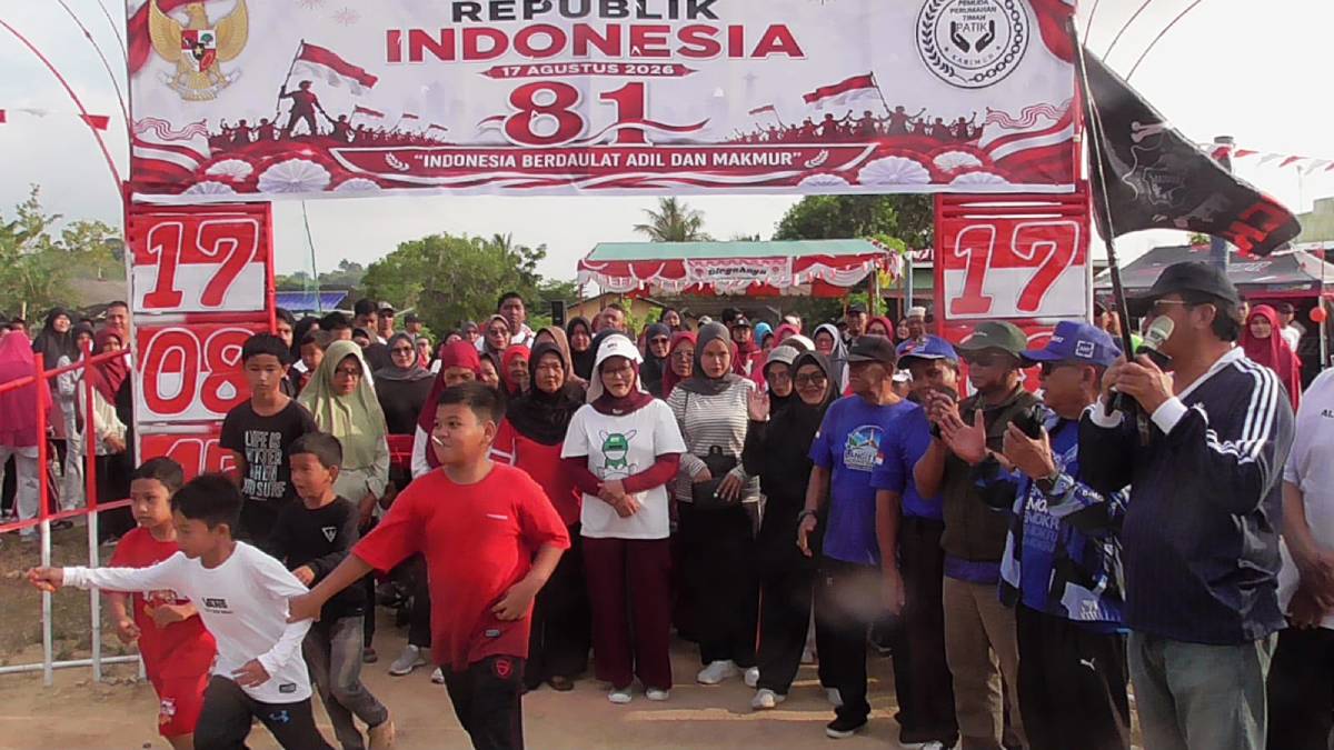 Semarak dan Penuh Kebersamaan, Demokrat Karimun Gelar Jalan Santai Bersama Masyarakat.