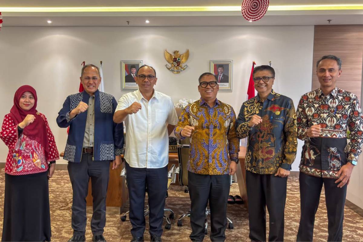 Tuntaskan 207 Titik Blank Spot Internet, Pemprov Kepri Bersama KomDigi Proyeksikan Satelit dan Frekuensi 700MHz.