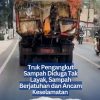 Truk Pengangkut Sampah Diduga Tak Layak, Sampah Berjatuhan dan Ancam Keselamatan