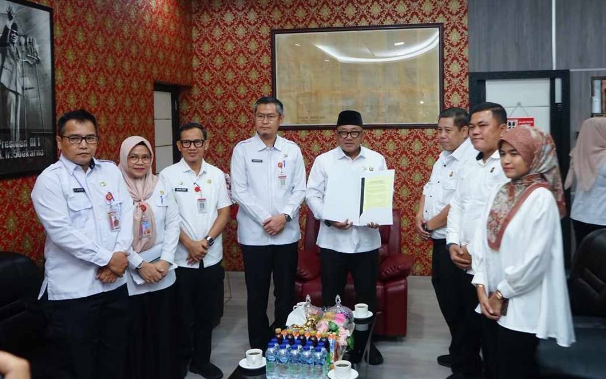 Penyesuaian Pidana Perda, Wako Lis Terima Legal Opinion dari Kejari Tanjungpinang.