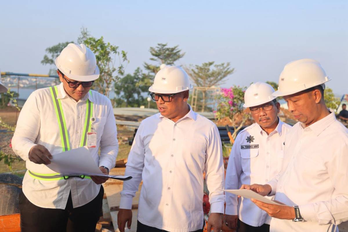 Tinjau Renovasi Masjid Raya Nur Ilahi, Wagub Nyanyang: Ikon Pulau Dompak Harus Nyaman untuk Beribadah Masyarakat.